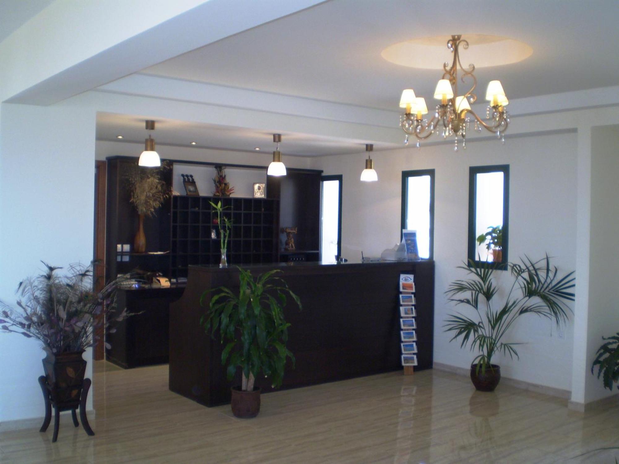 Roubini Apartments Falasarna Exterior foto